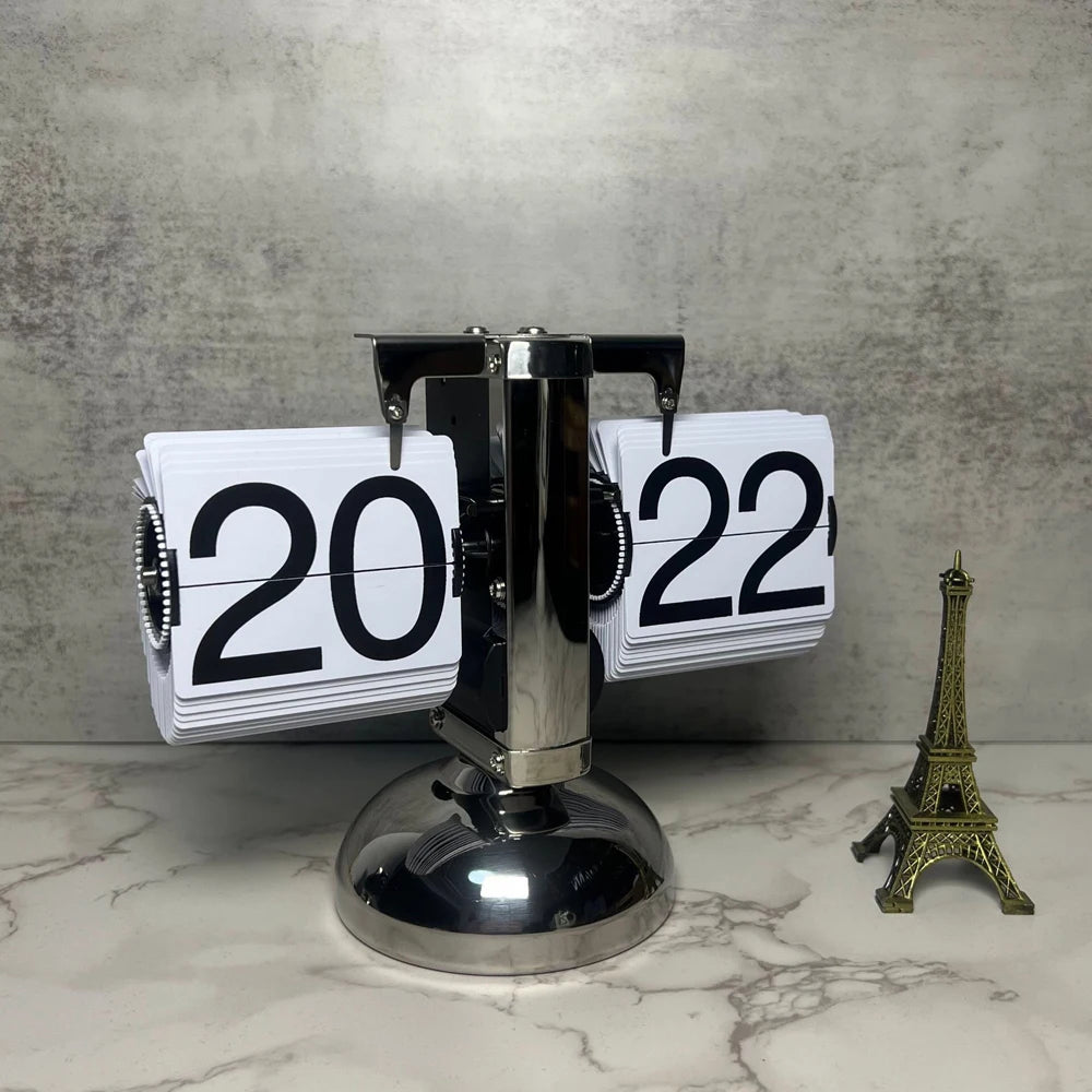 Gausset Automatically Flipping Clock